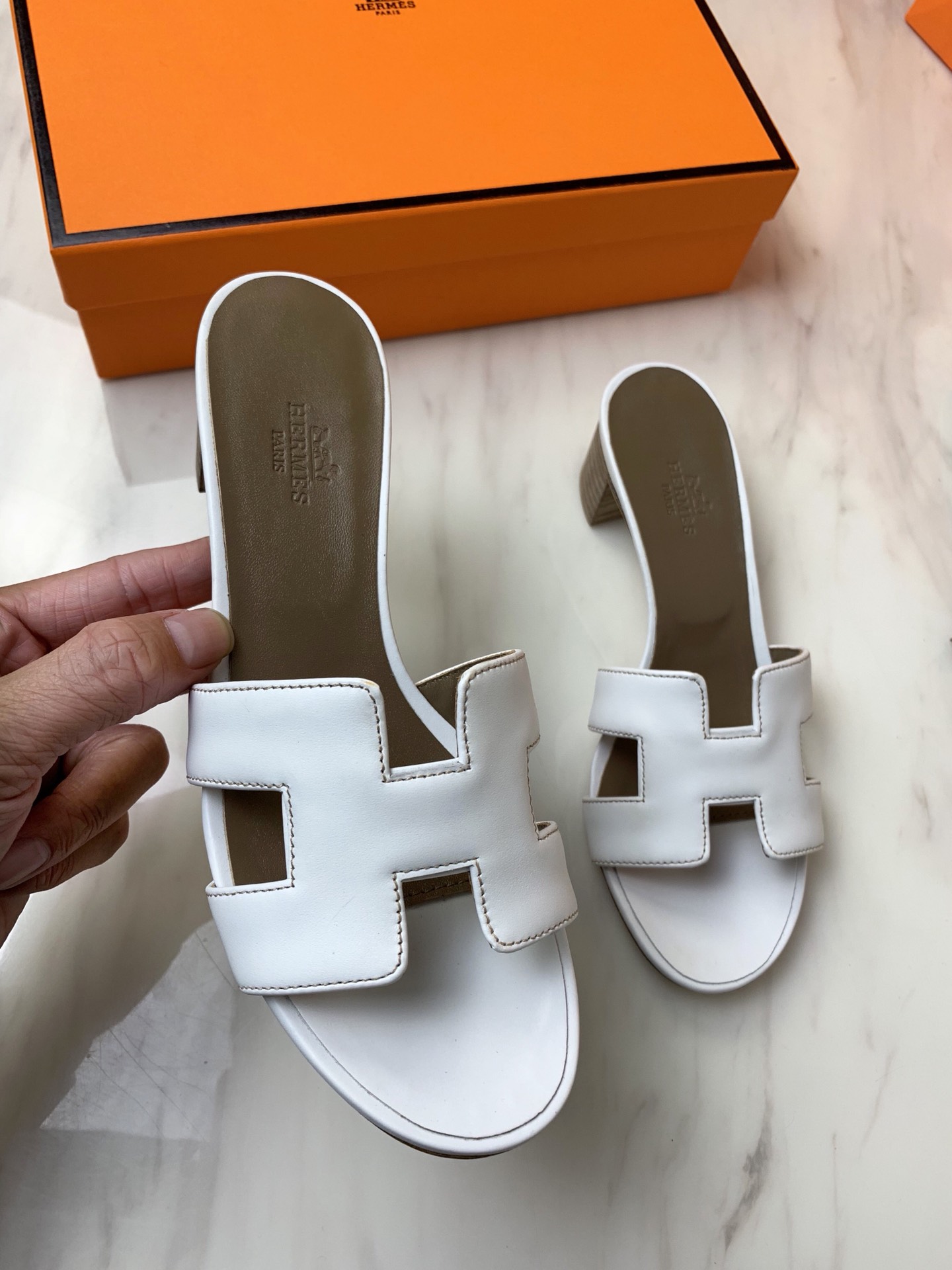 H**mes H**mes classic slippers