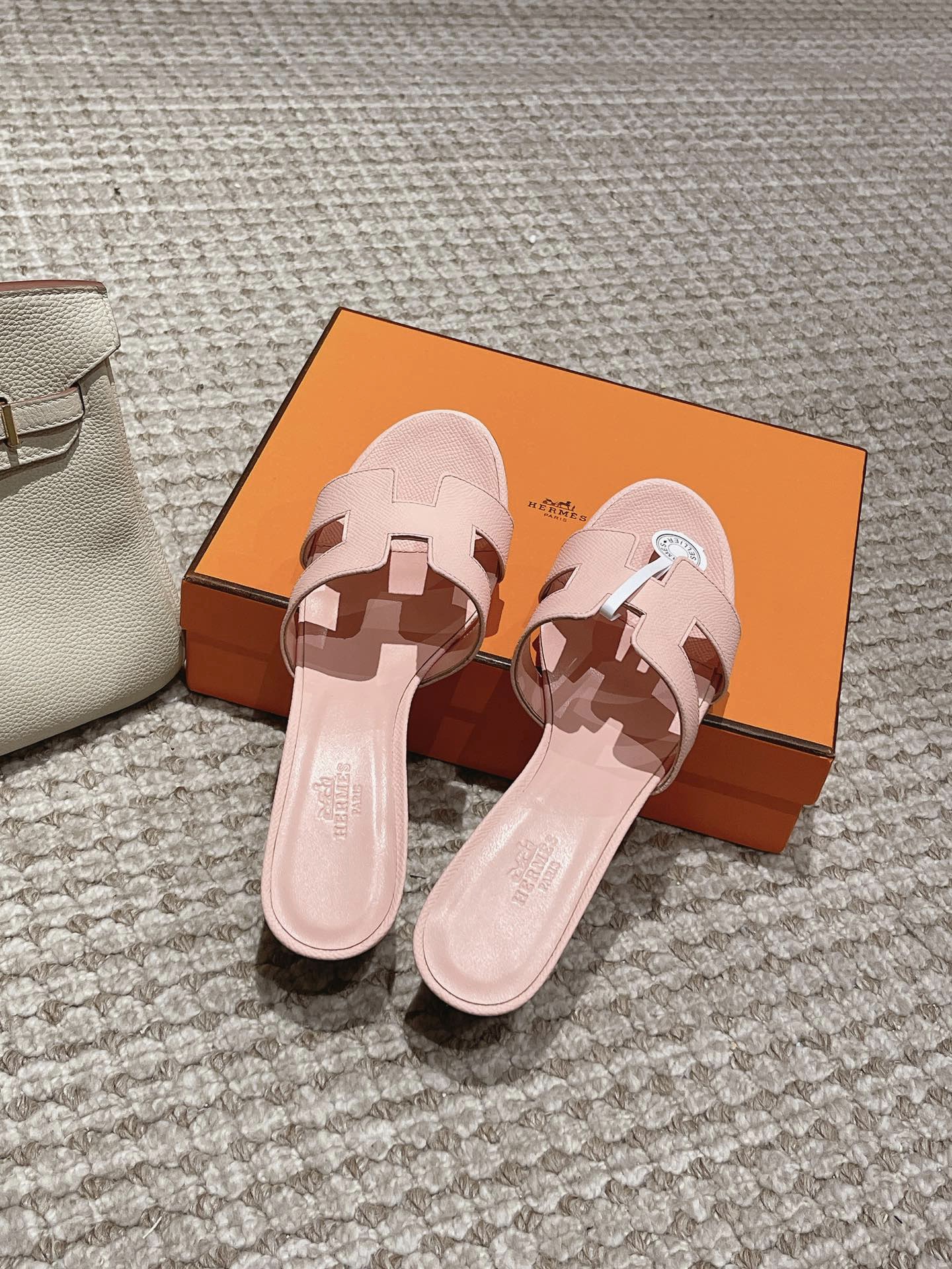 H**me5 H**me5 classic slippers