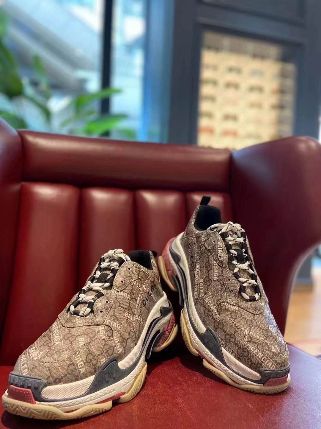 ba*len*cia*ga triple sneakers&G*u*i