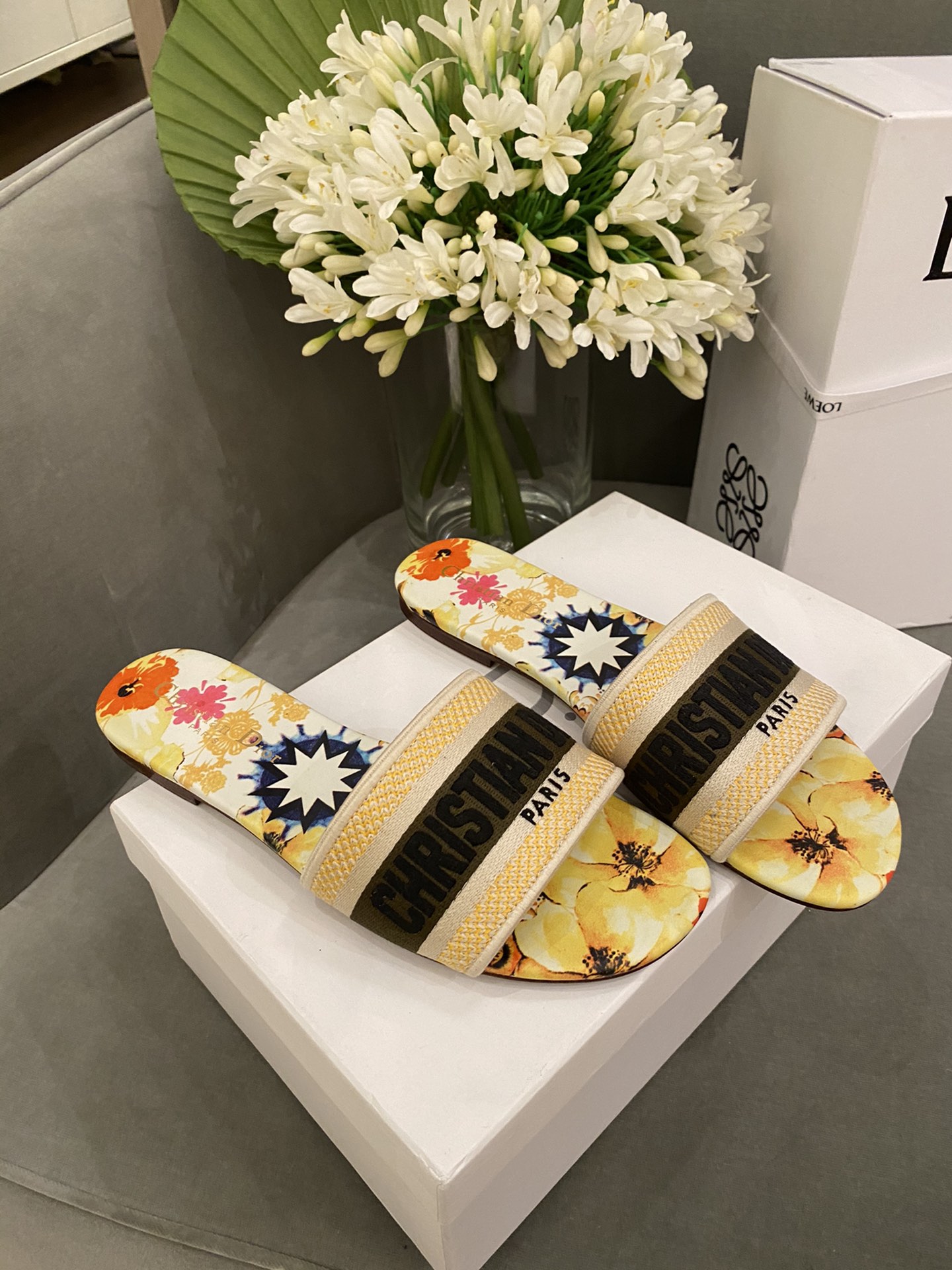 D*or slippers