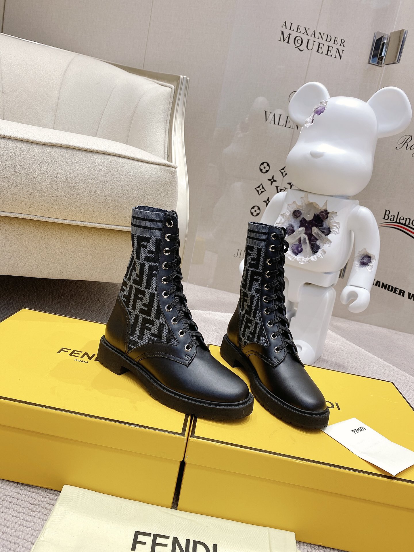 F**di boots