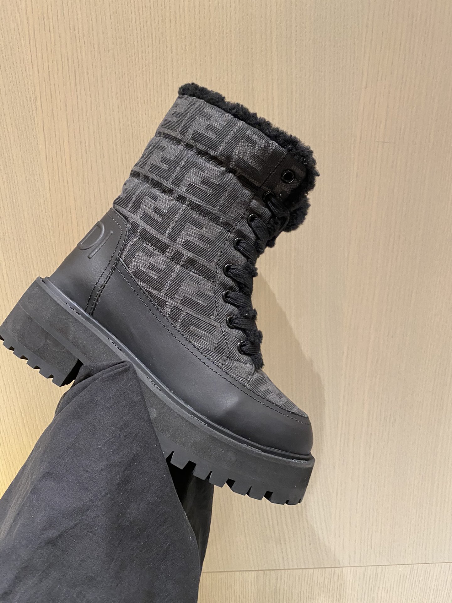 F**di boots