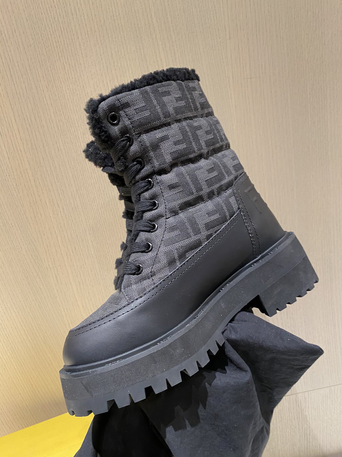 F**di boots