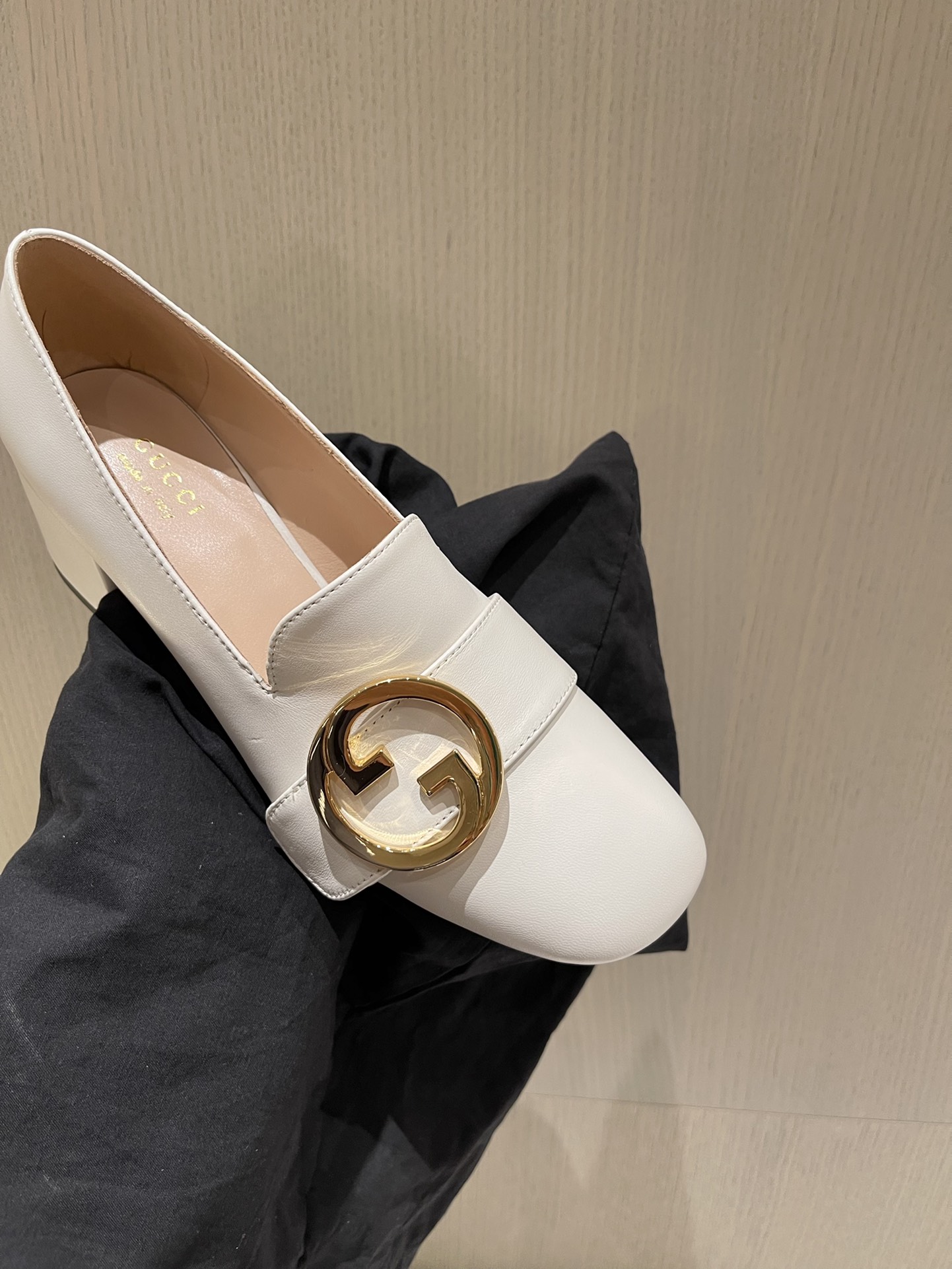 G*u*i loafers