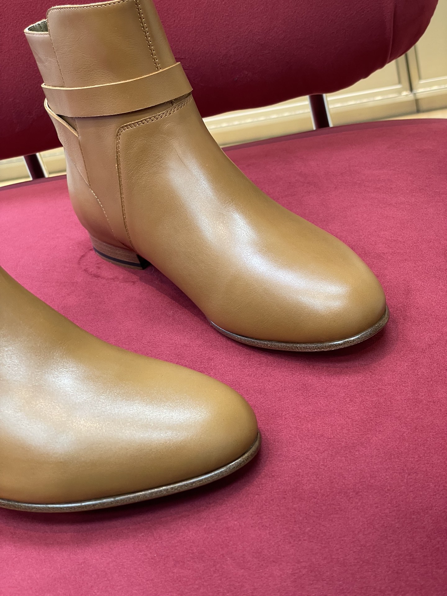 H**mes boots