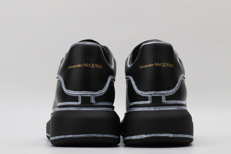 A1exa*der m*q*en sports shoes