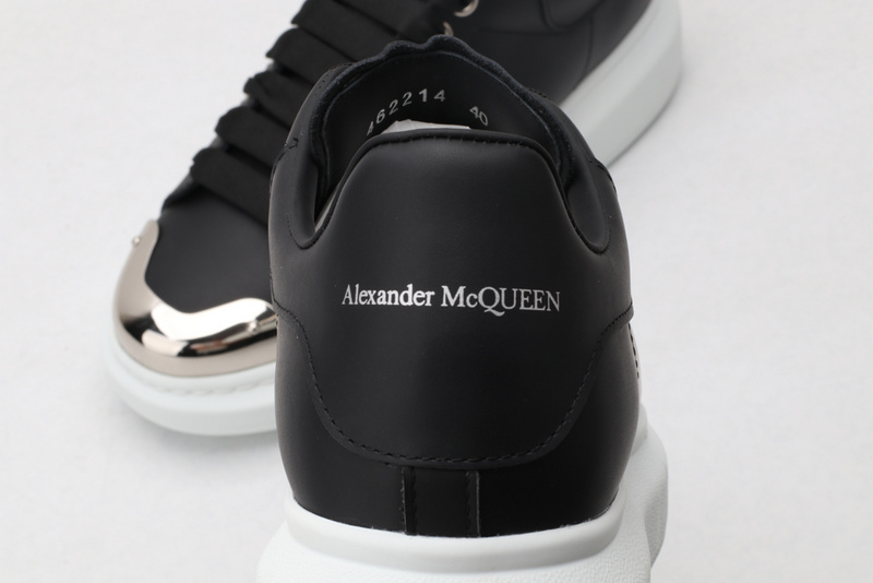 A1exa*der m*q*en sports shoes