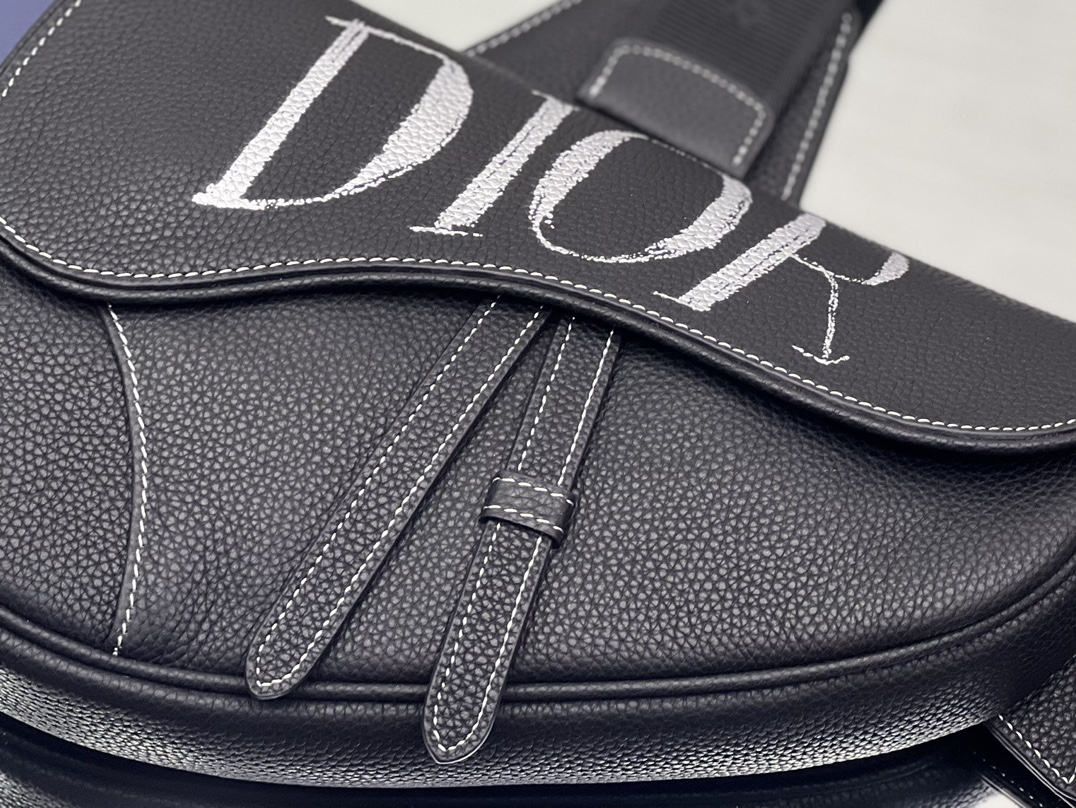 D*or saddle bag-20 x 28.6 x 5cm