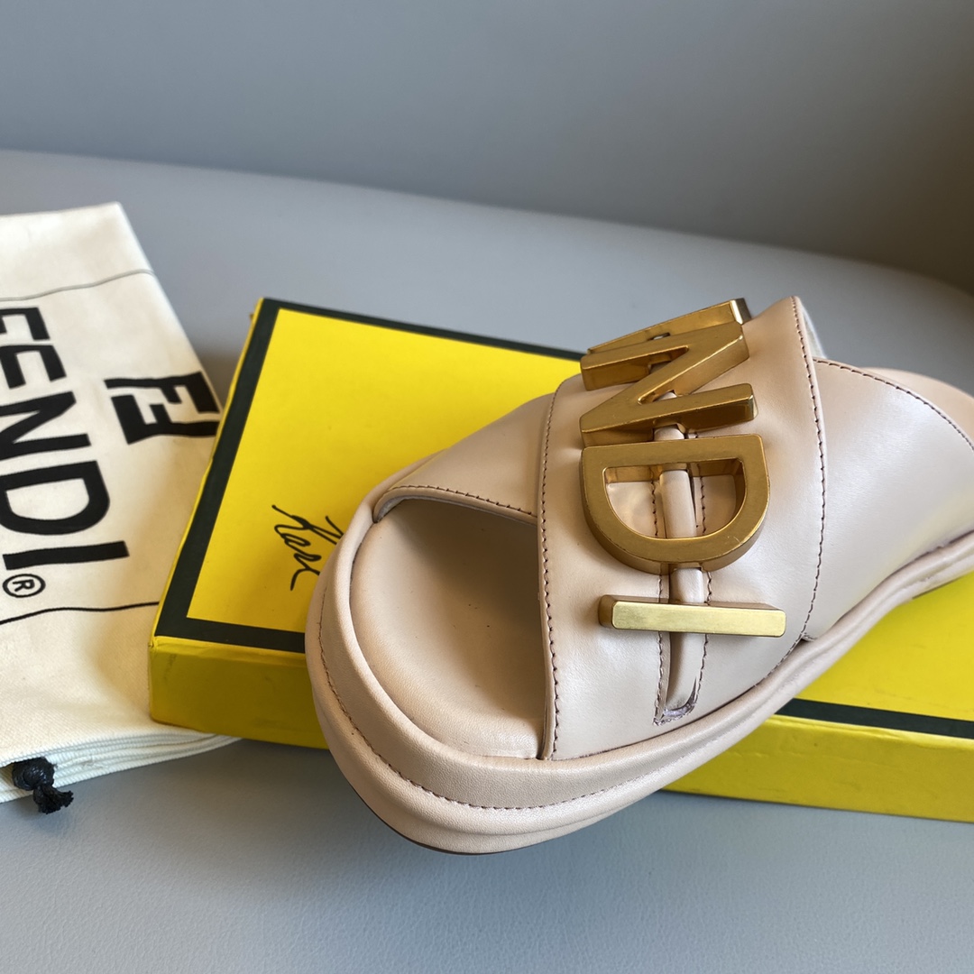 F**digraphy sandals(eu35-41)