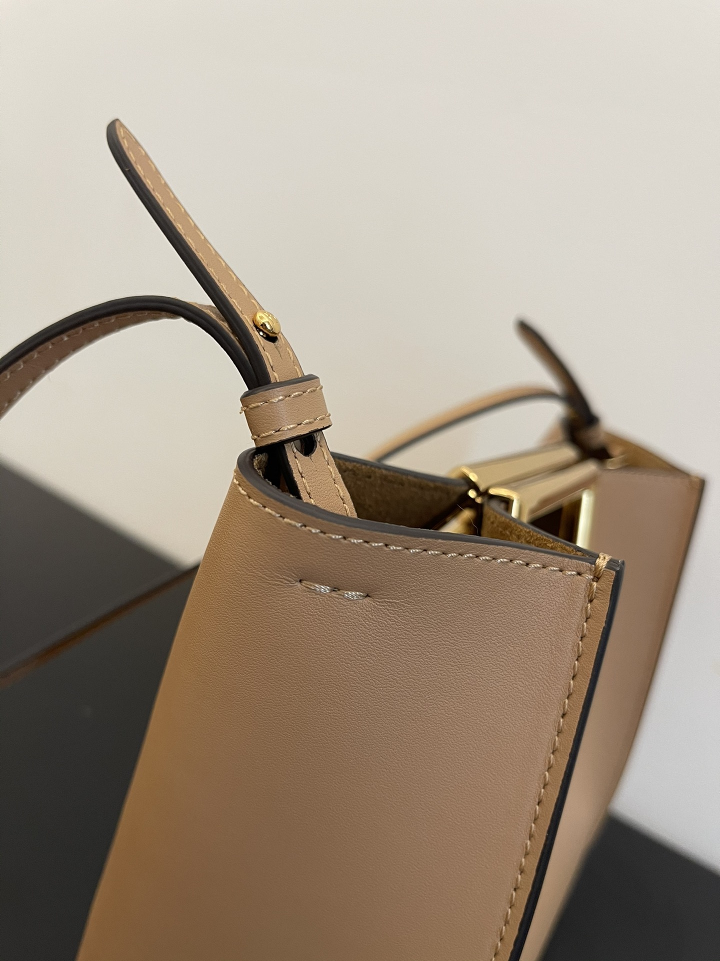 F**di way handbags-23×7×18cm