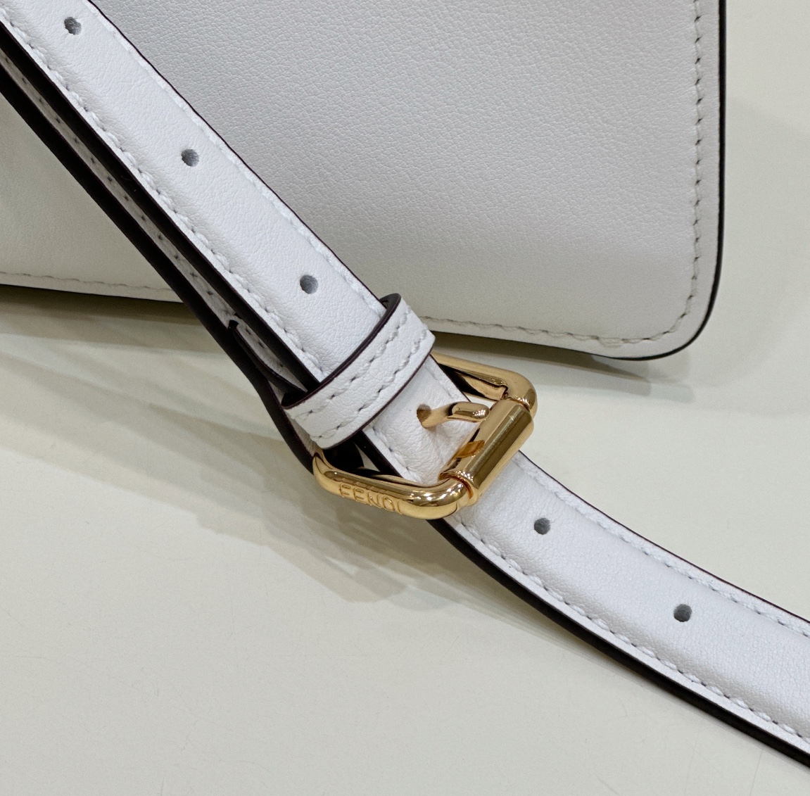 F**di peekaboo i see u bag-29*12*18.5cm