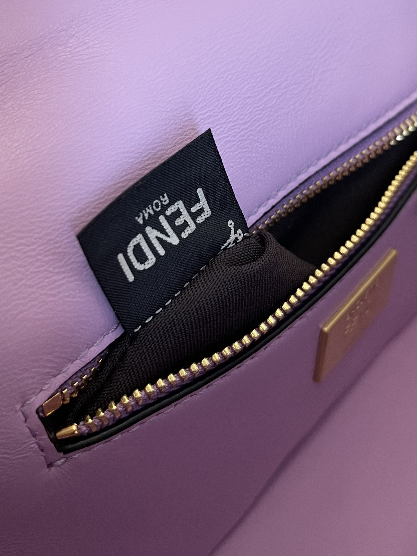 F**di baguette bag-24x14x7cm
