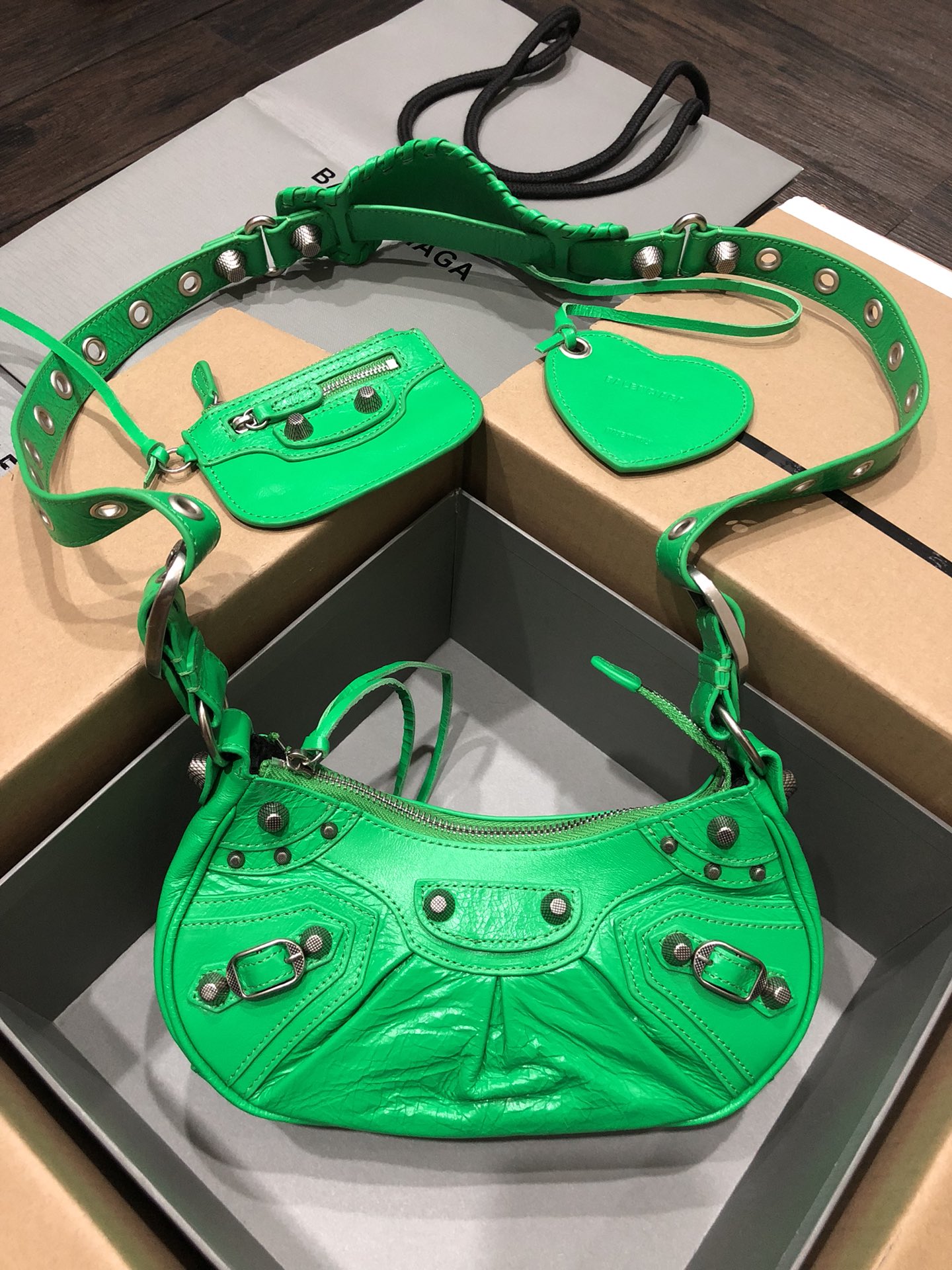 Balenciag Le Cagole Handbags-26*16*10CM