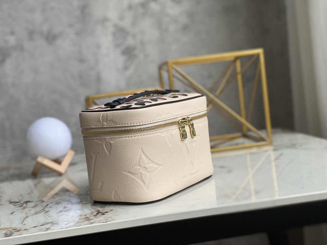 l0*is V*t0n cosmetic bag-20*13.5*12cm