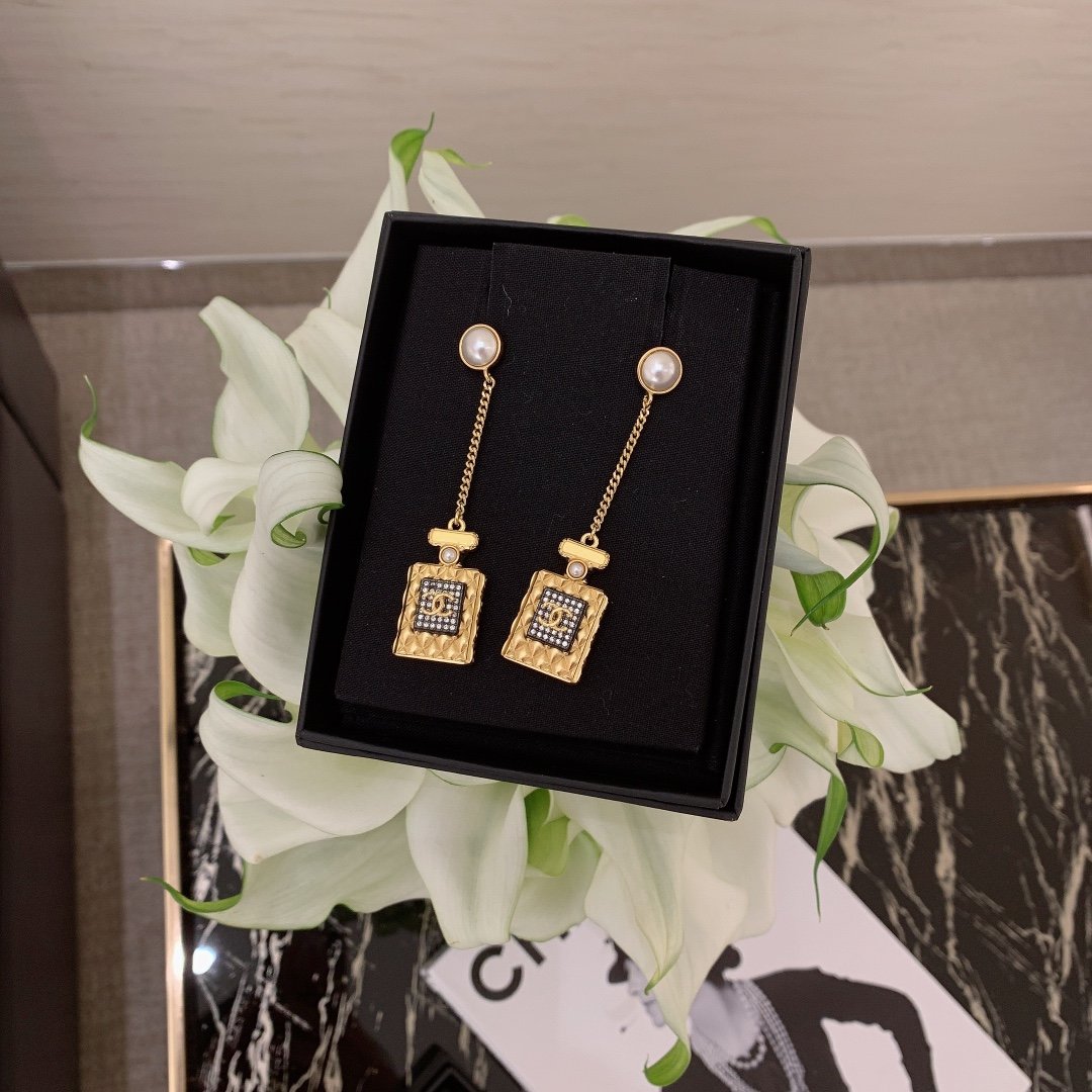 Ch@nel Earring