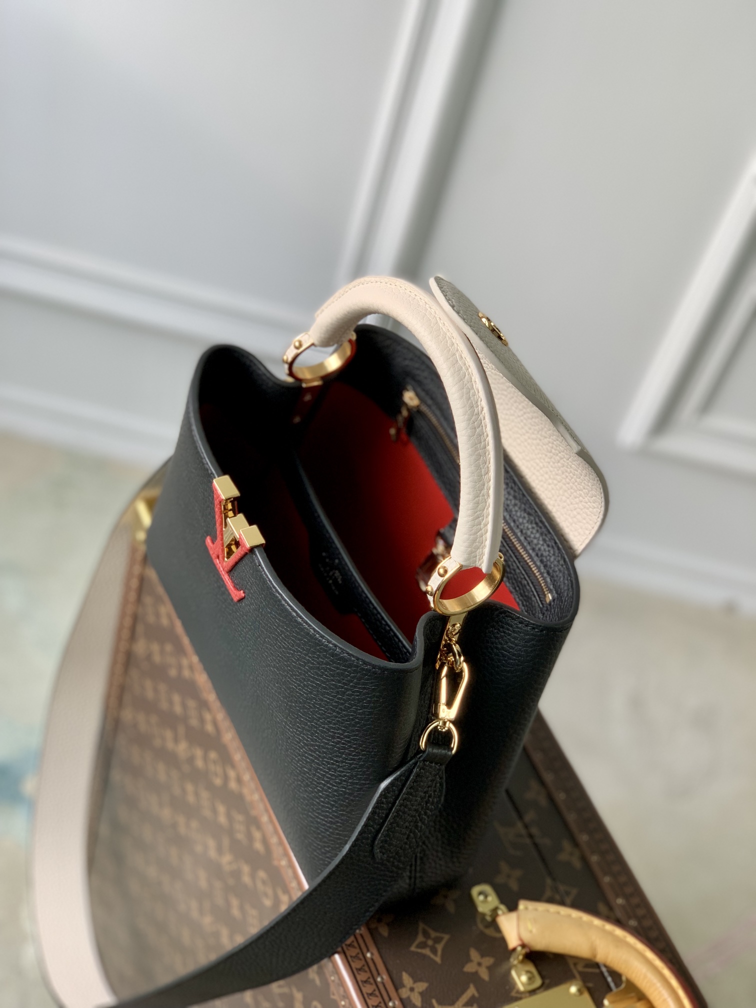 l0*is V*t0n capucines bb-27*18*9cm