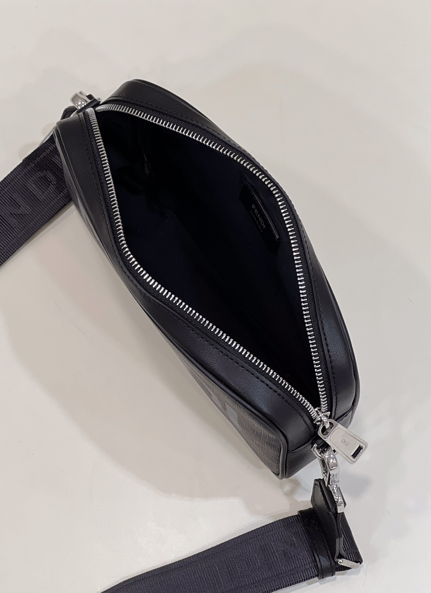 F**di camera bag-23.5x5x16cm