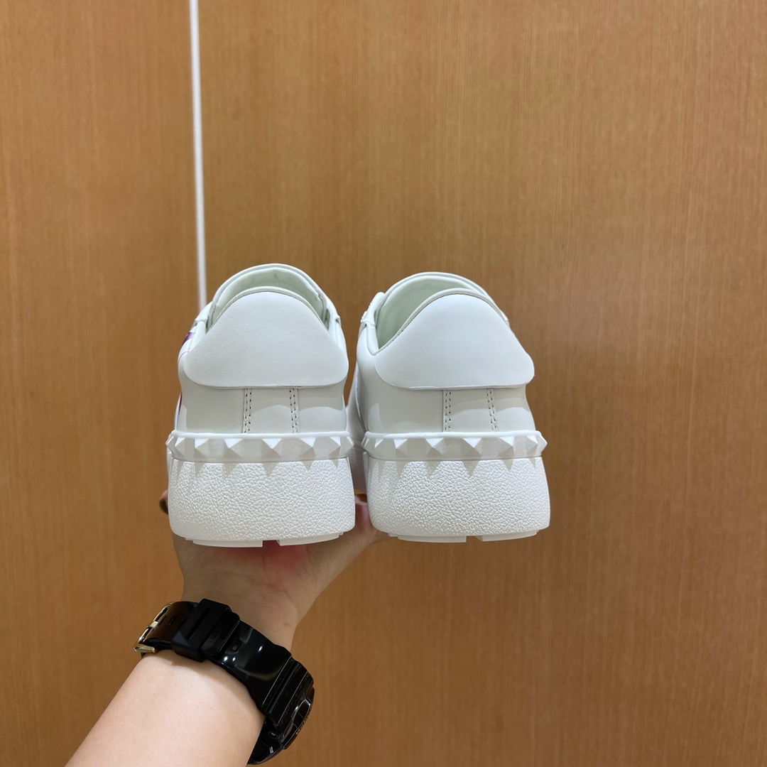Va1e*ntin0 garavani sneakers