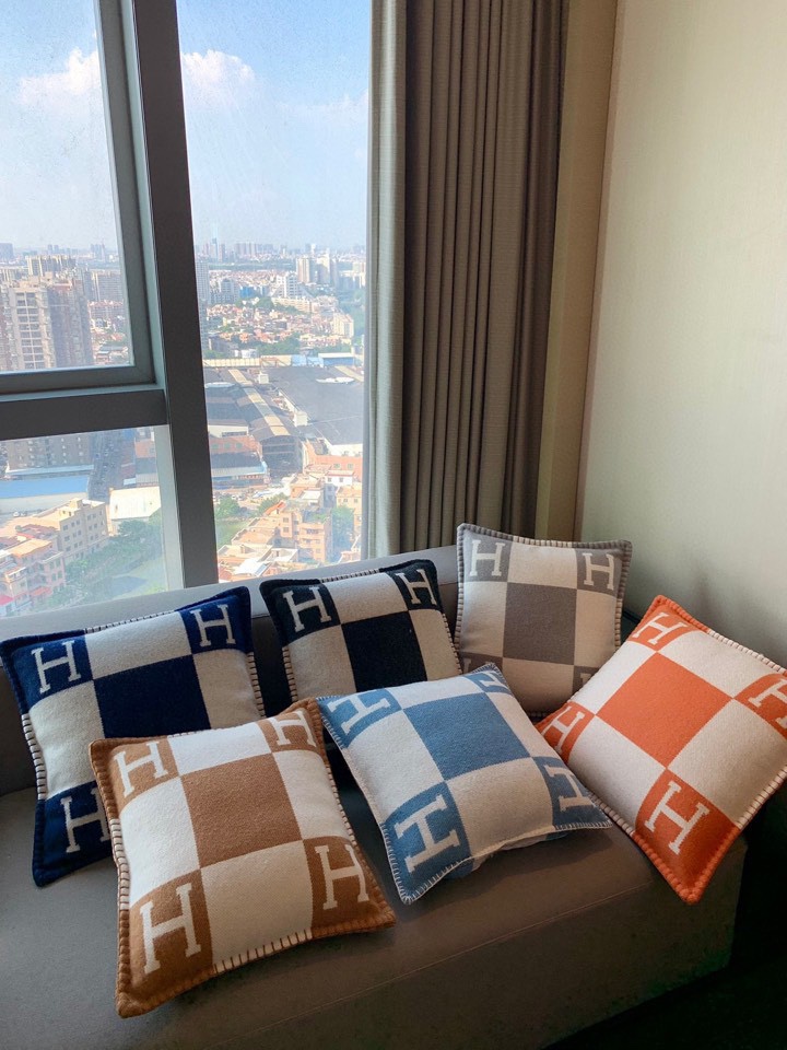 Hemes Pillowcase