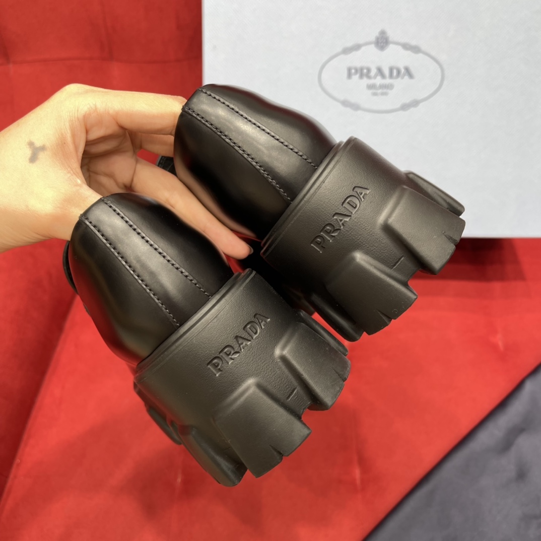 Pra*a loafers 2022ss
