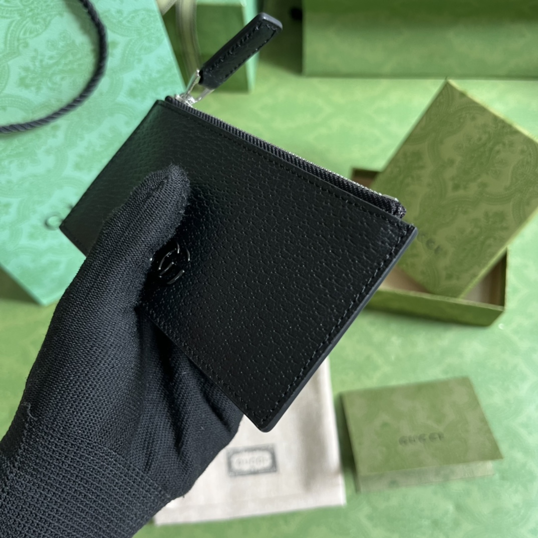 G*u*i wallet-14*7cm