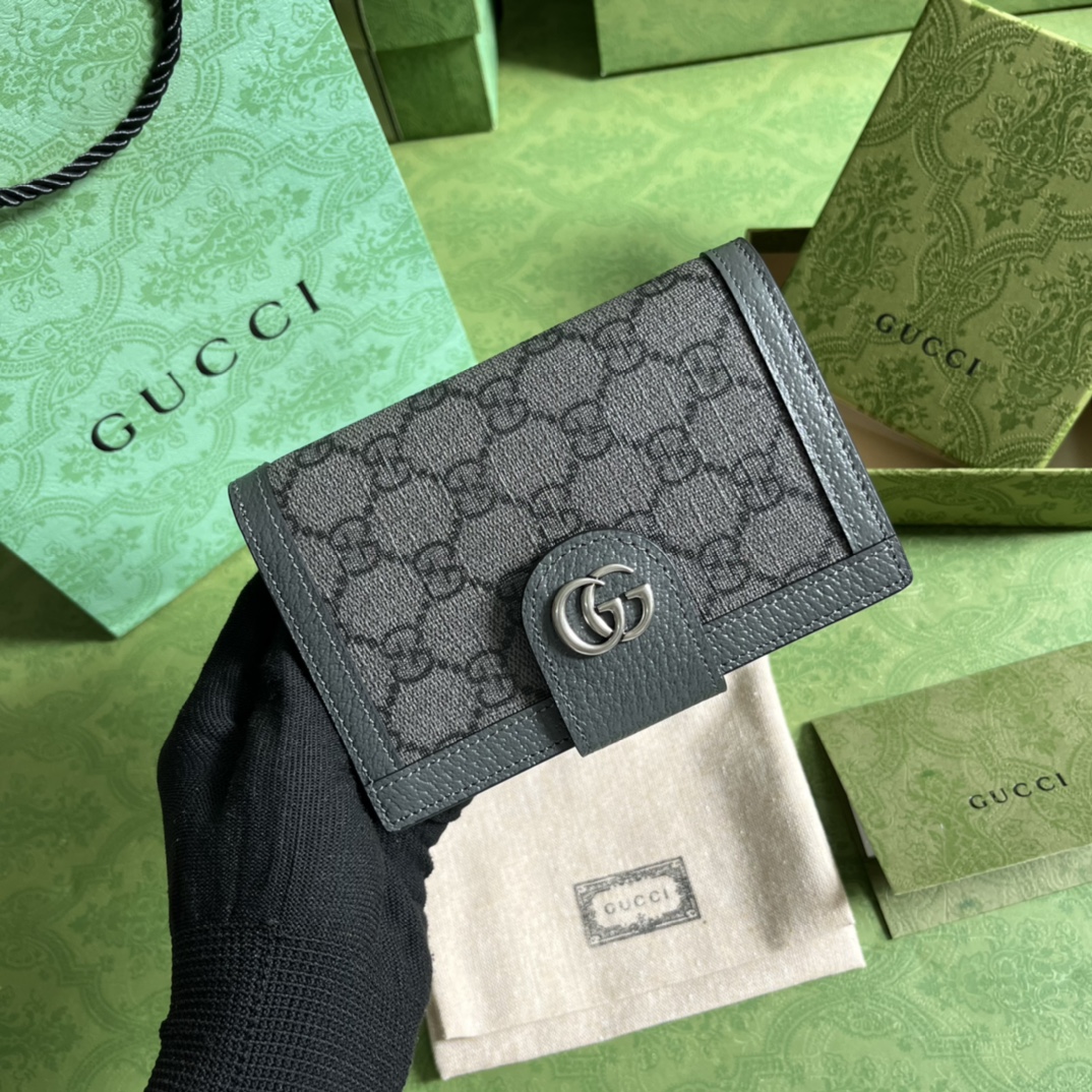 G*u*i wallet-10*14*2.5cm