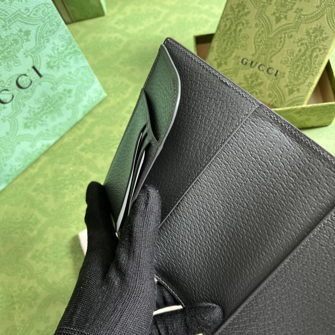 G*u*i wallet-10*14*2.5cm