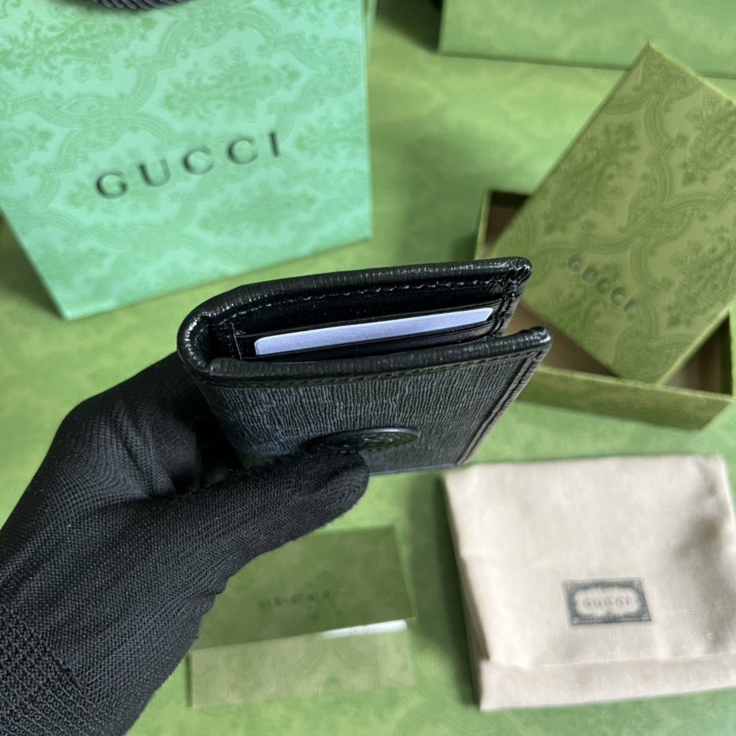 G*u*i wallet-7.5*12cm