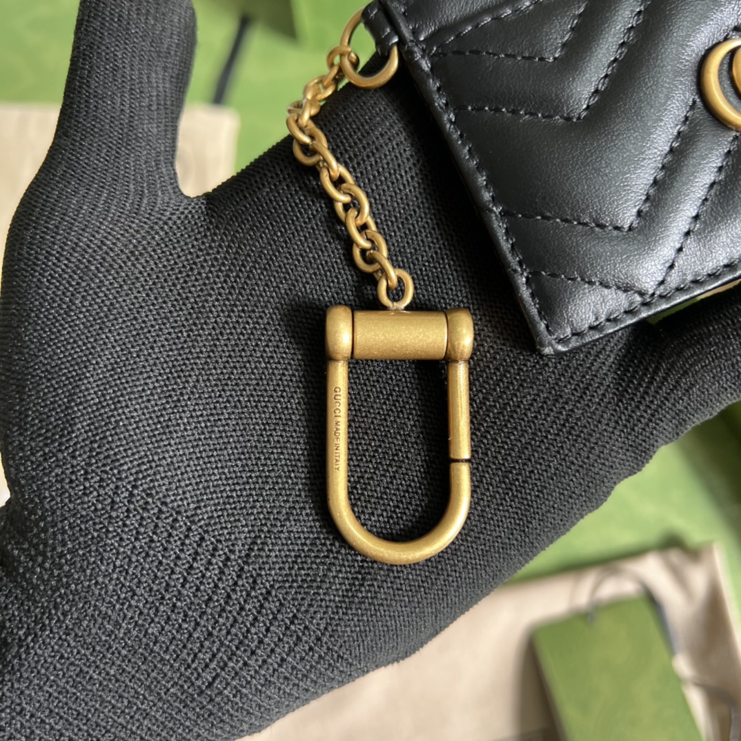 G*u*i wallet-10*7.5*1cm