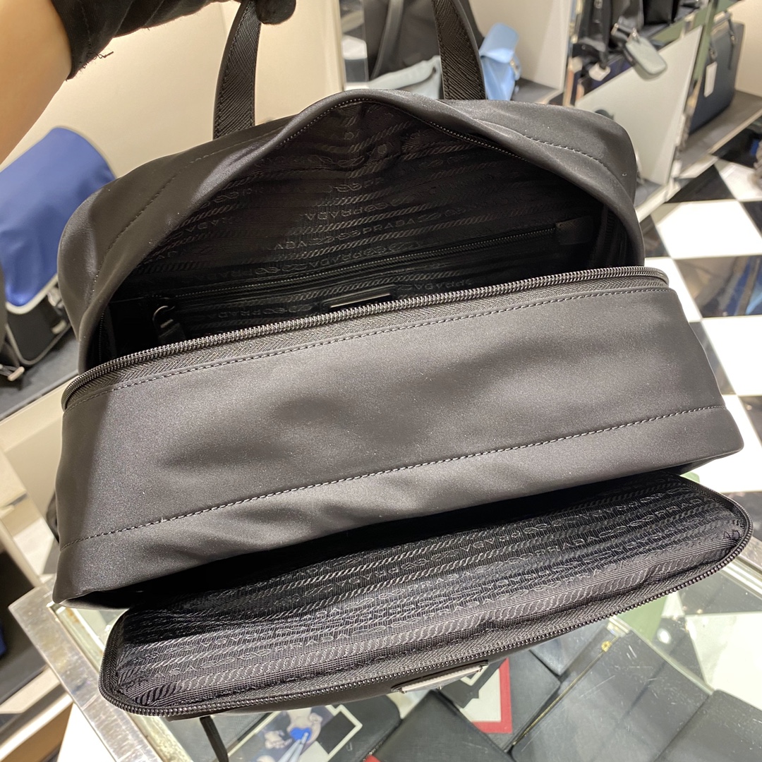 Pra*a 2vz081 backpack -30*38.5*19cm