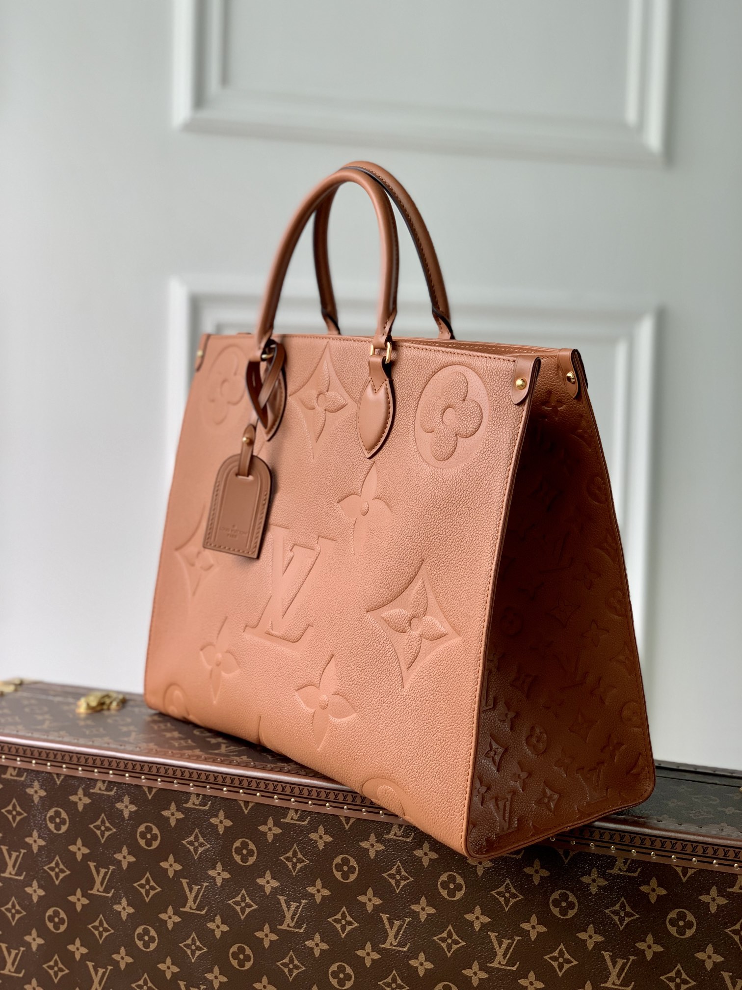 l0*is V*t0n onthego handbag-41*34*19cm