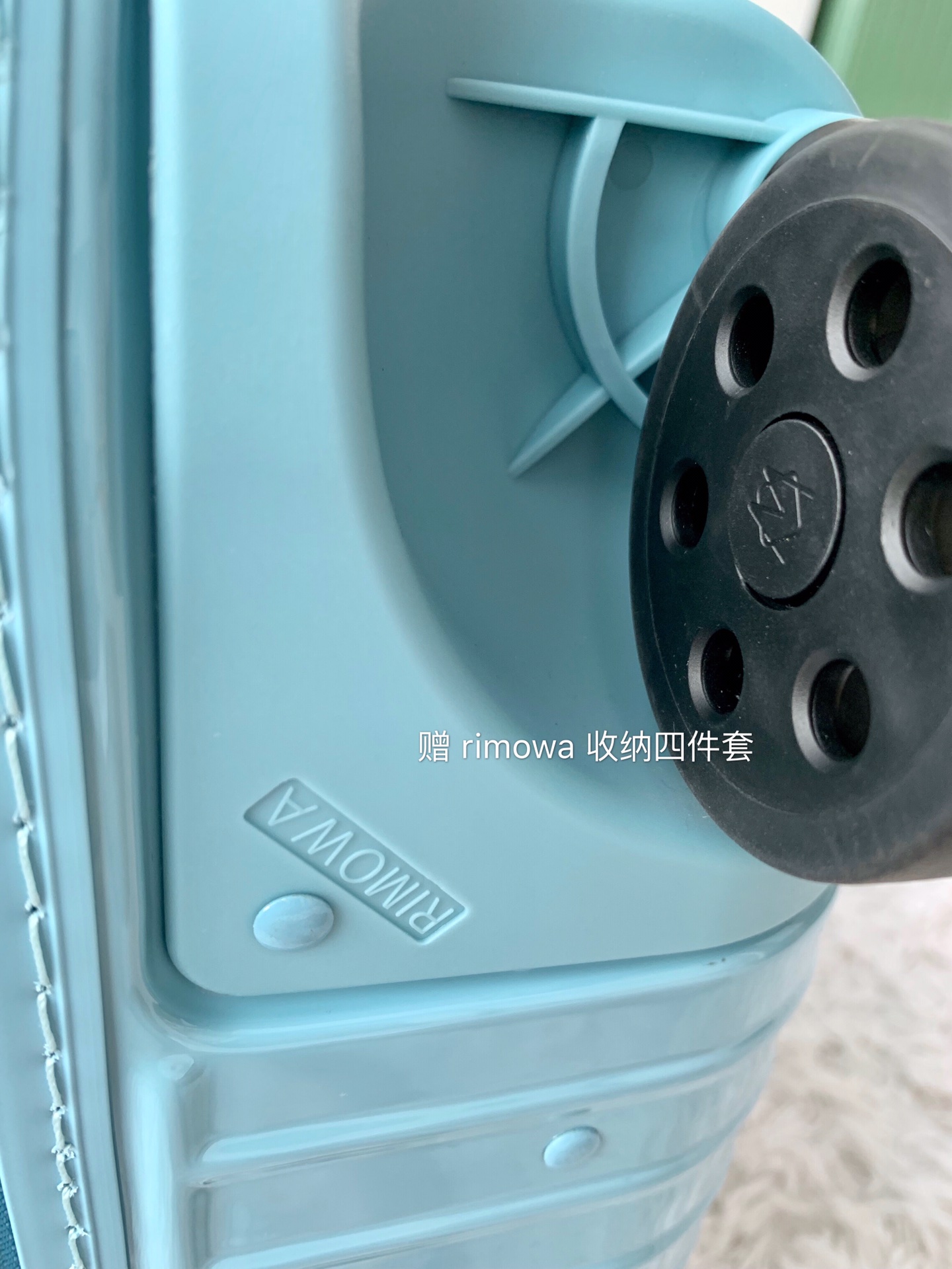 r1m0wa essential ttrunk plus lU*gage-‭29&31inch