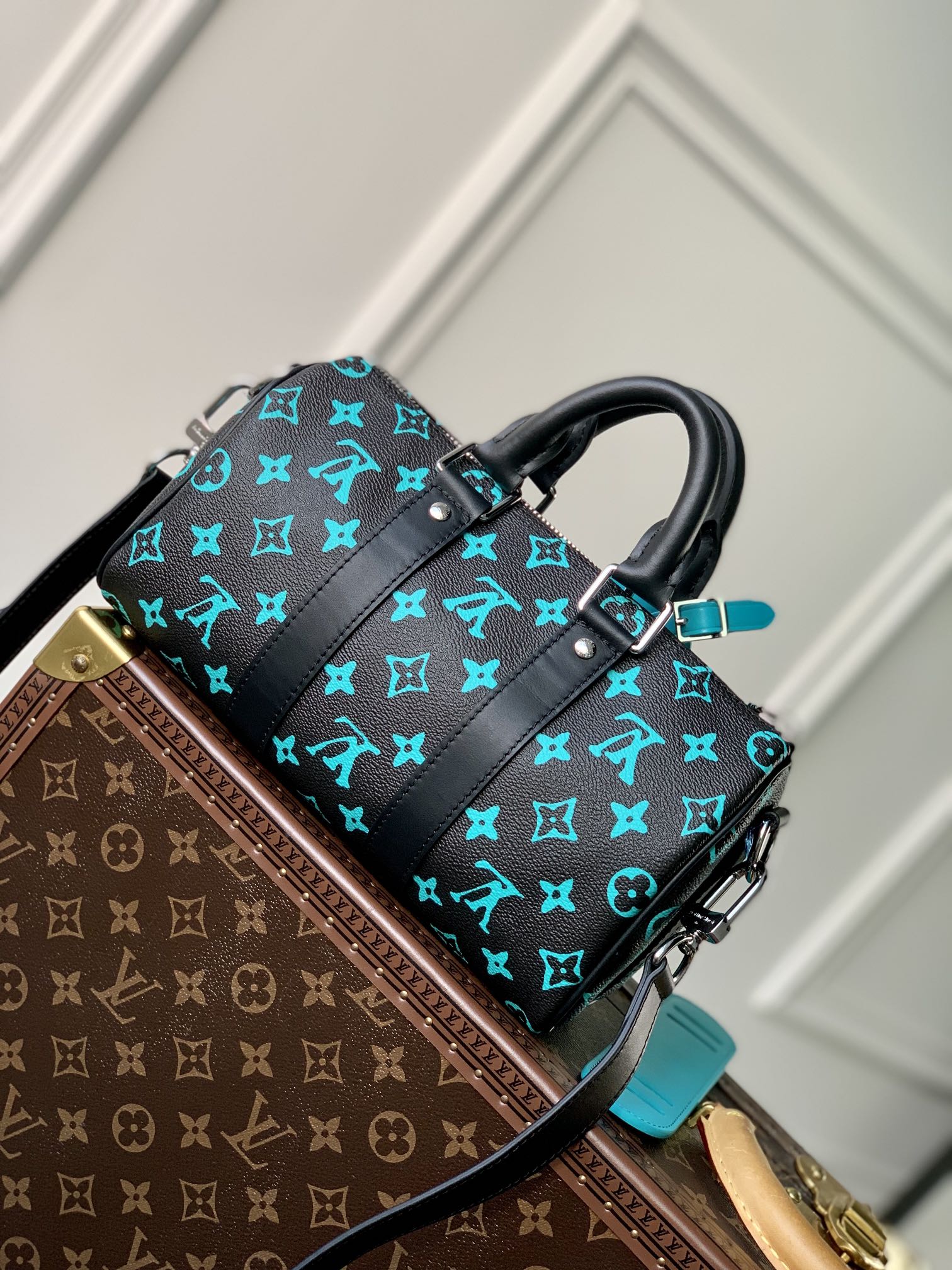 l0*is V*t0n keepall-m21938-27*17*13cm
