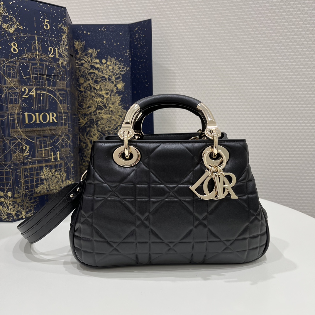 D*or 95-22 top handbags-25*10*16cm