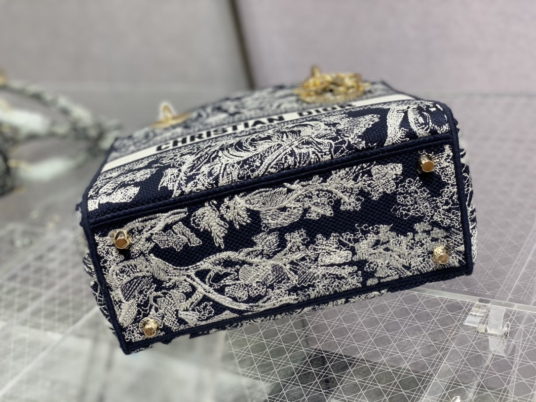 lady D*or handle bag-24cm