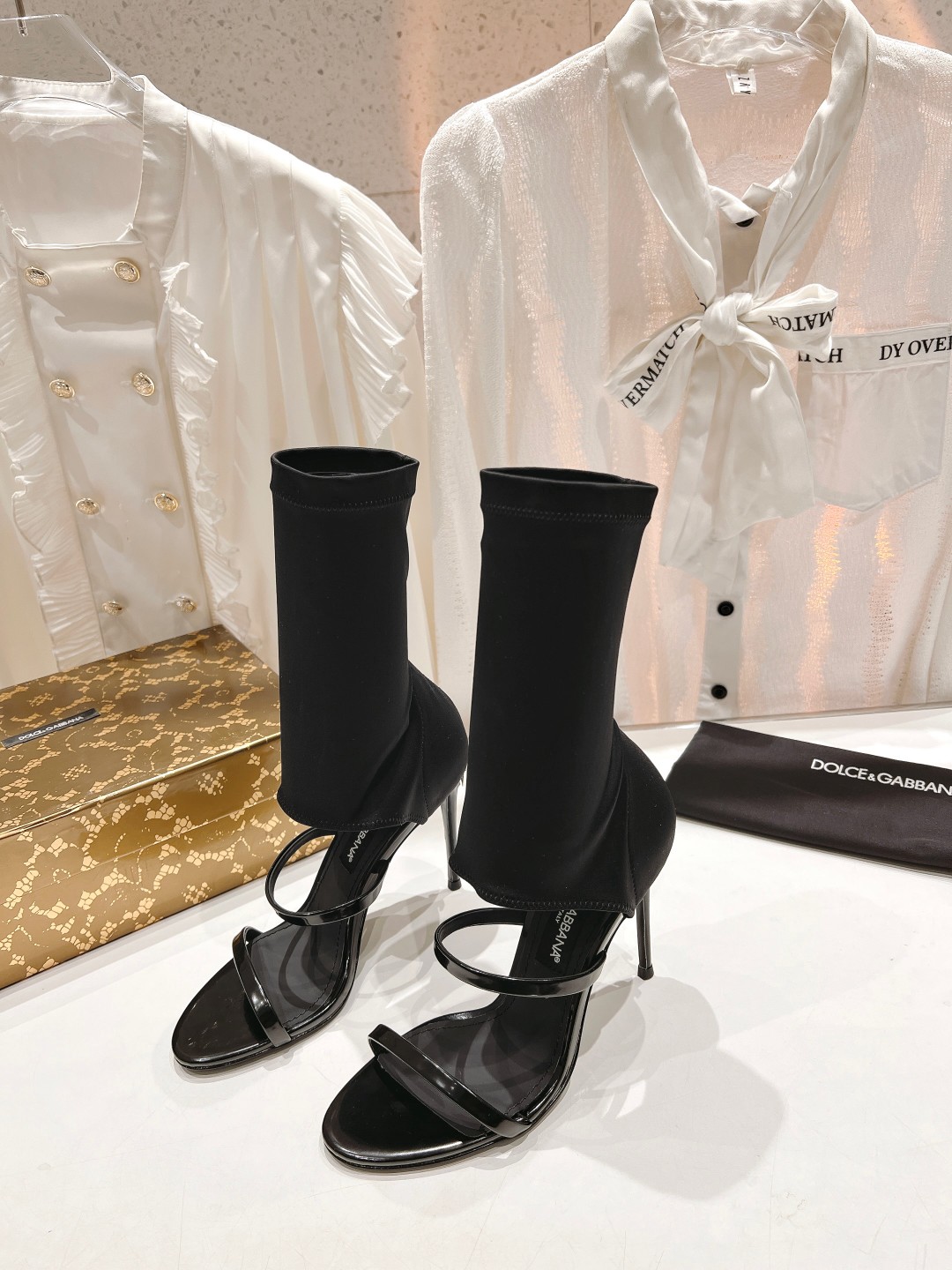 d01ce Gab*a*a heels