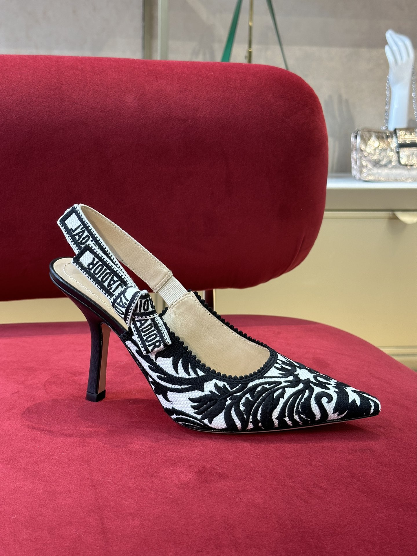 D*or slingback