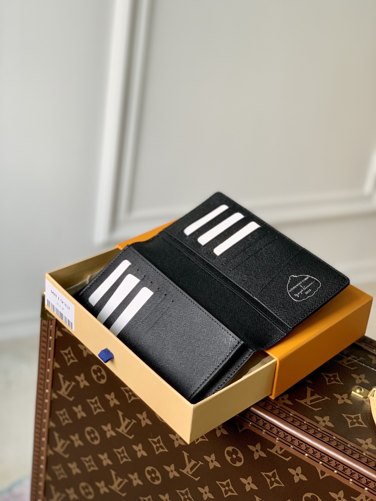 l0*is V*t0n wallet m81980-19 x 10.5 x 2 cm