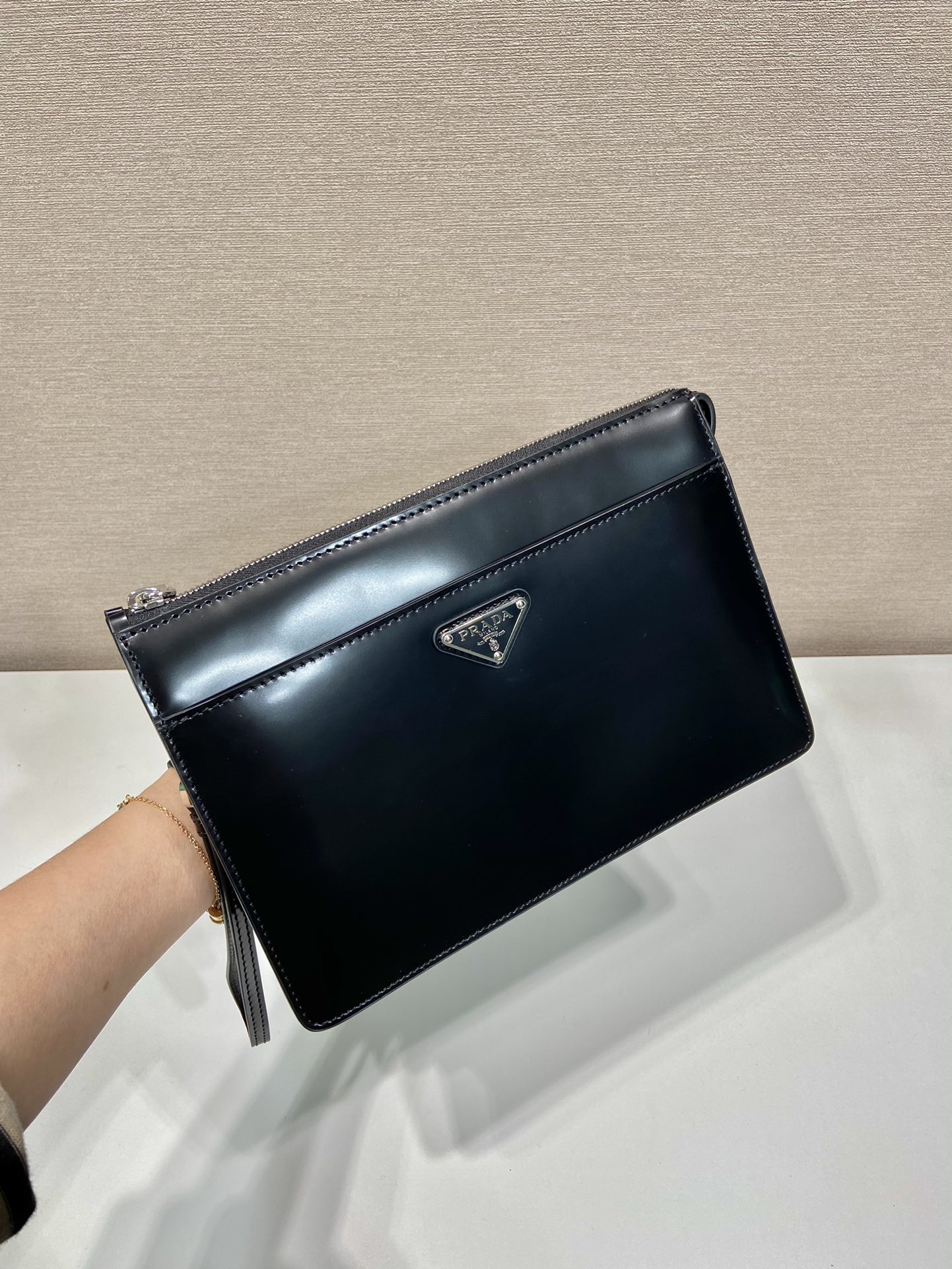 Pra*a pouch 2vf032-25*17*4cm