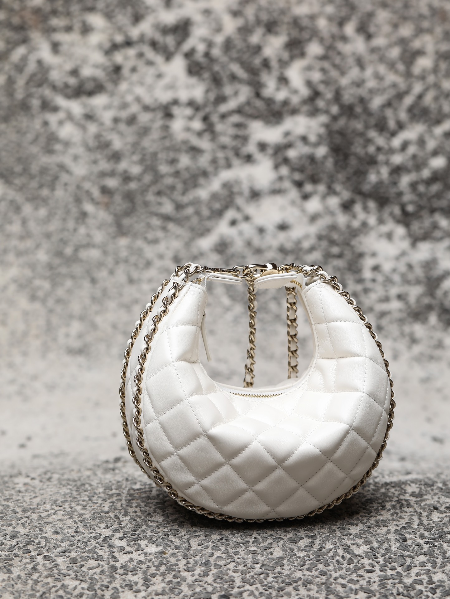 Ch@nel 23SS Moon Bag-16*10/22*14CM