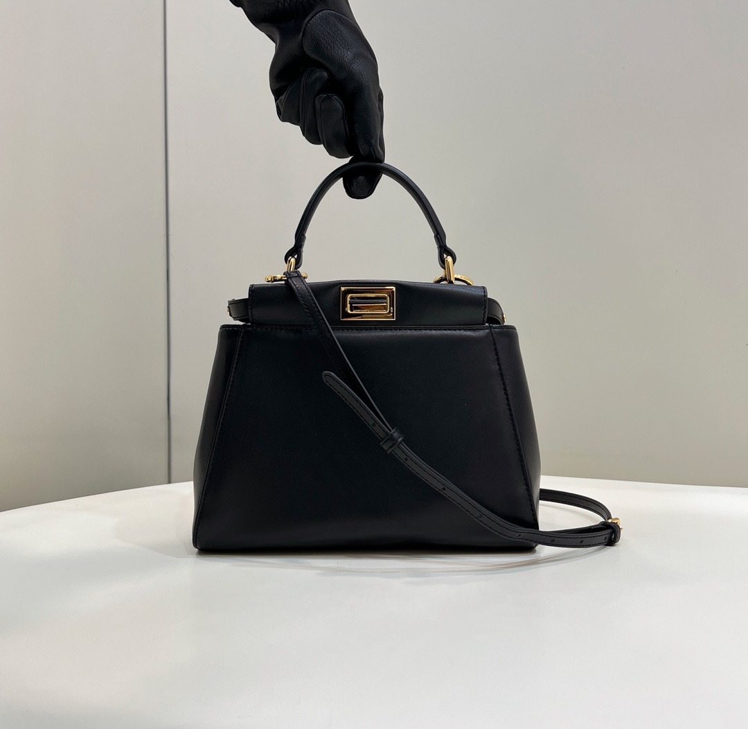 F**di peekabootote-23cm