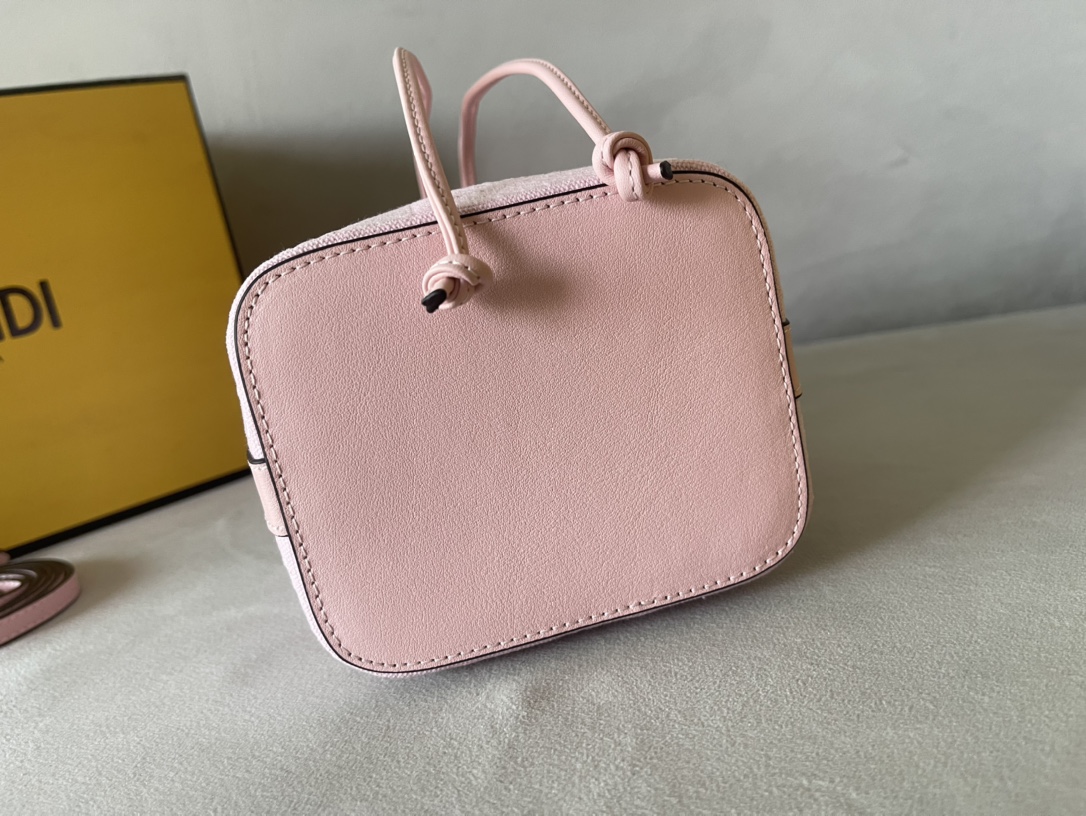 F**di mini mon tresor bag -12x18x10cm