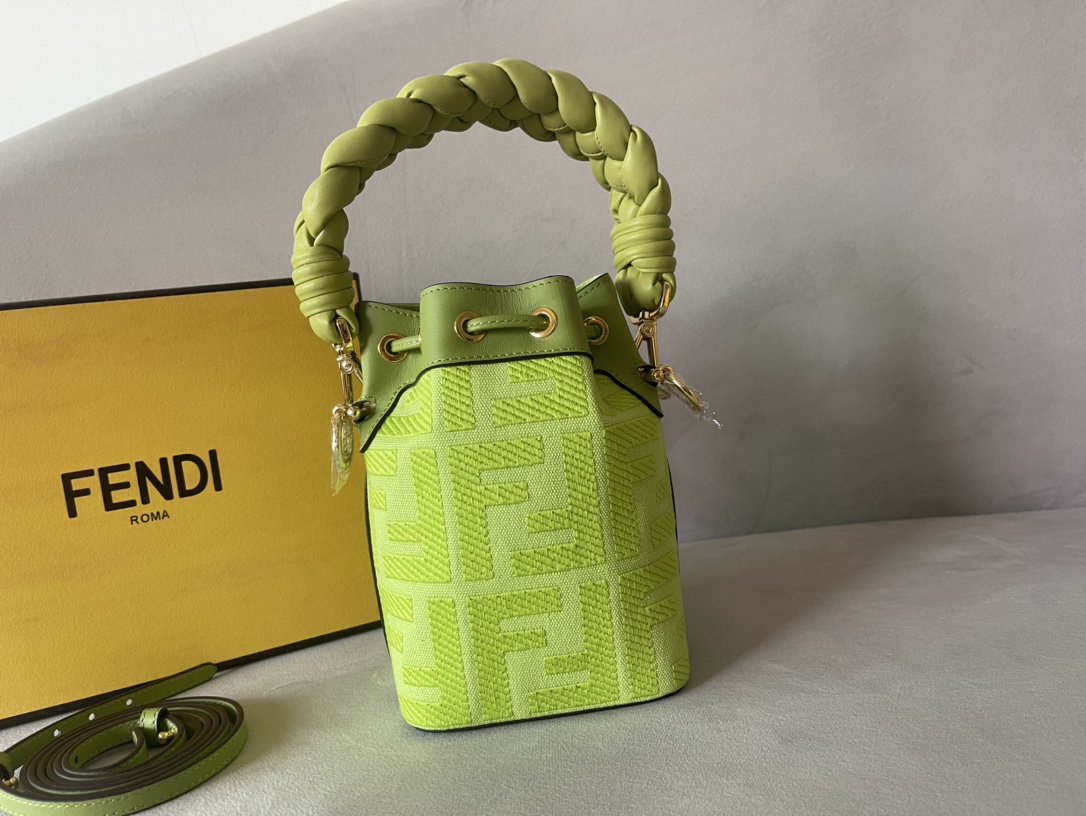 F**di mini mon tresor bag -12x18x10cm