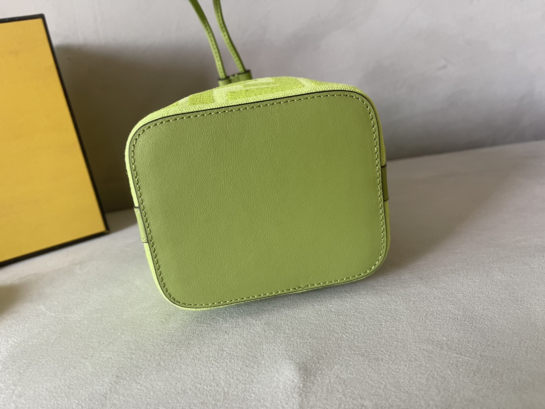 F**di mini mon tresor bag -12x18x10cm