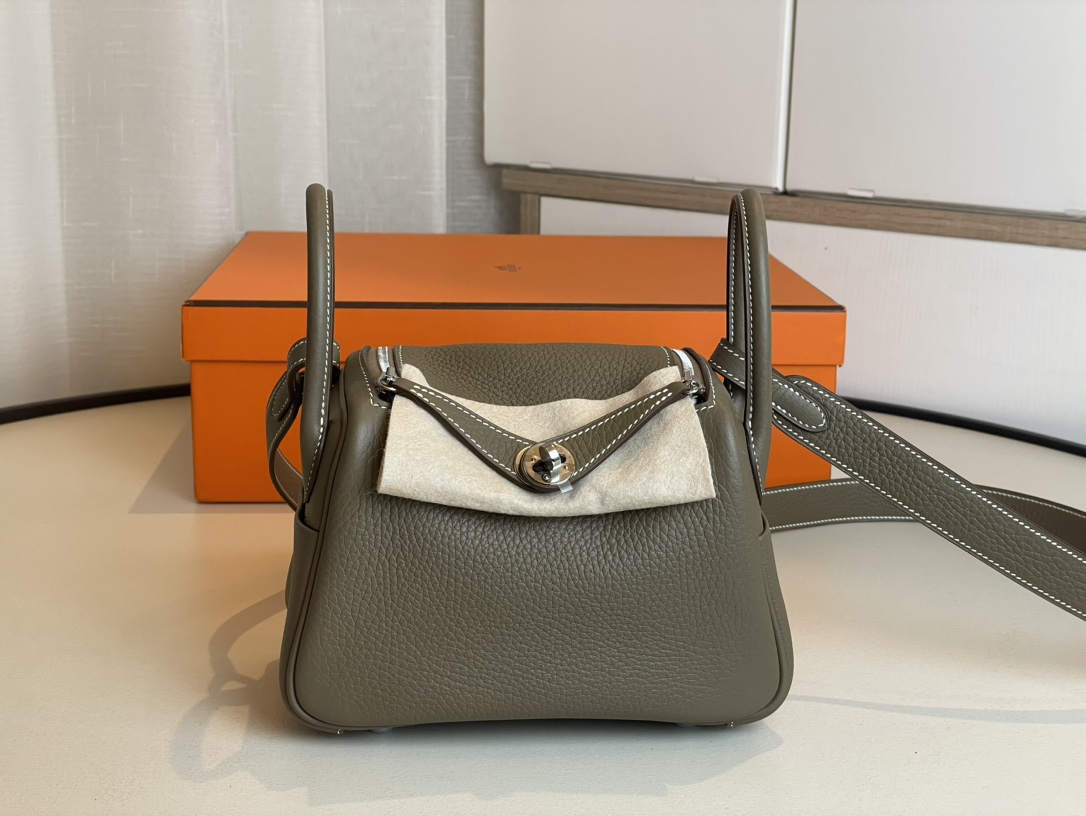 H**mes lindy 19-togo leather-19cm