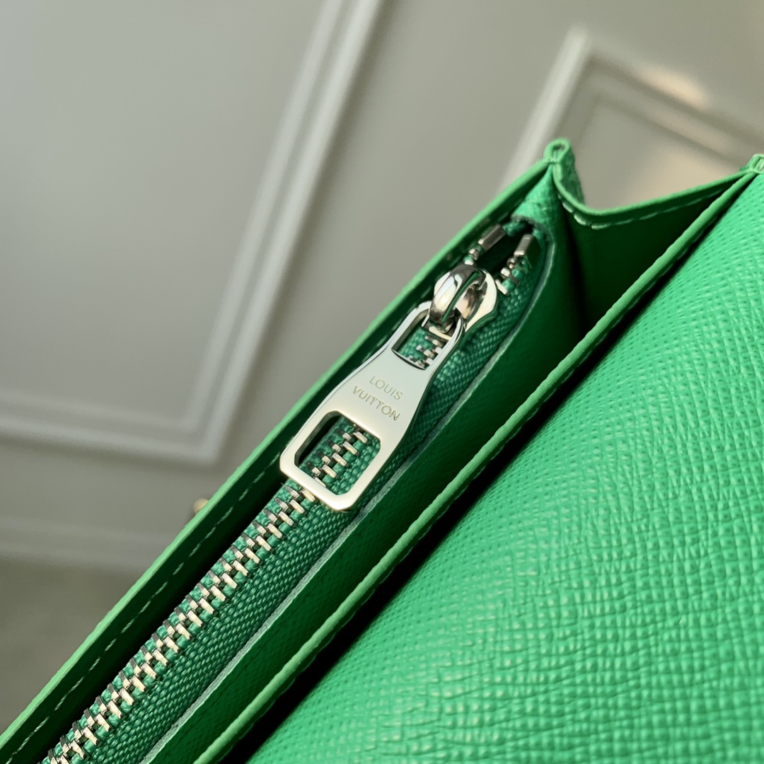 l0*is V*t0n brazza wallet-10*19*2cm