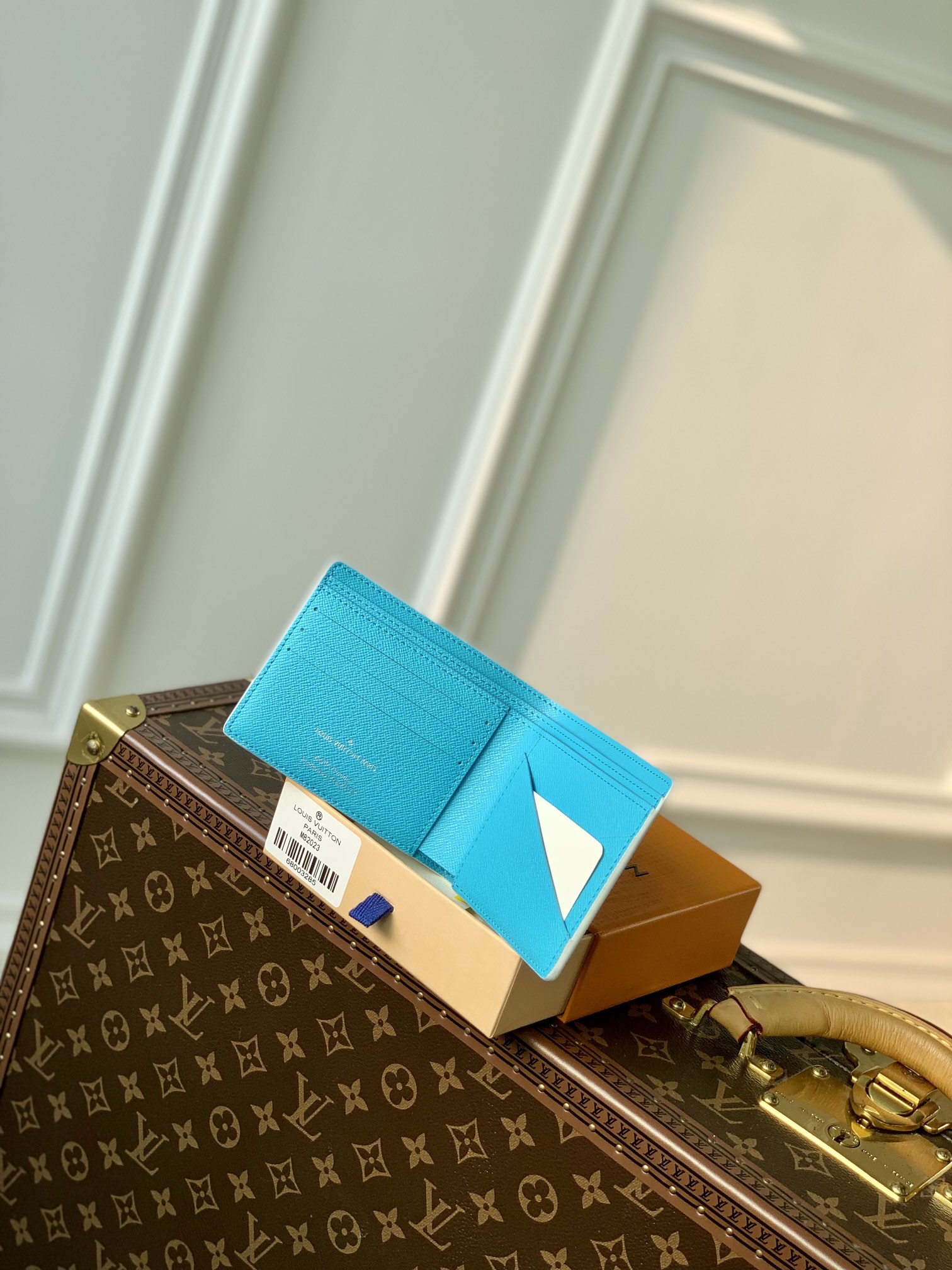 l0*is V*t0n multiple wallet-11.5 x 9 x 1.5 cm