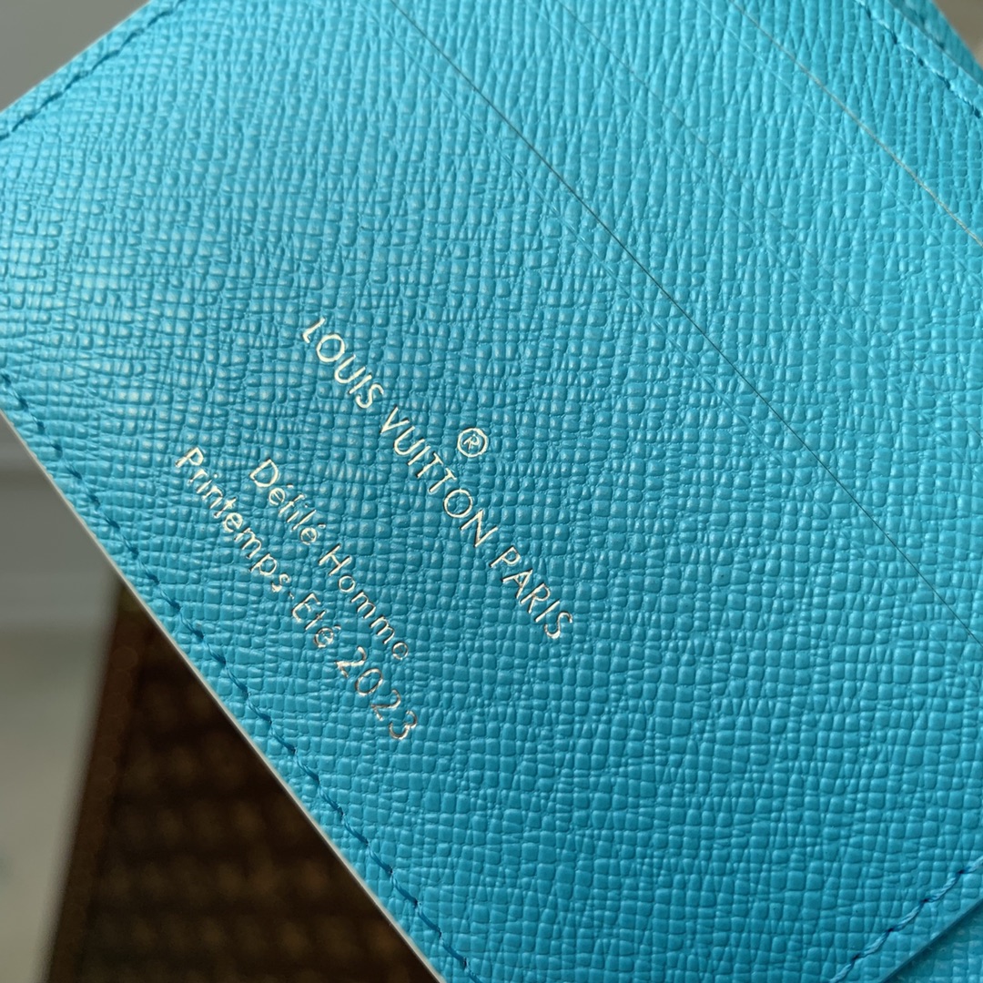 l0*is V*t0n multiple wallet-11.5 x 9 x 1.5 cm