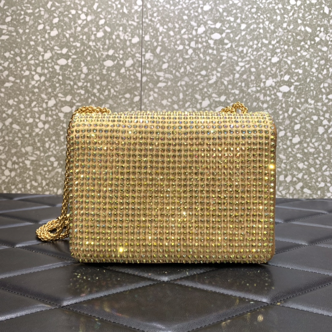 Va1e*ntin0 garavani one stud-19*14*11cm