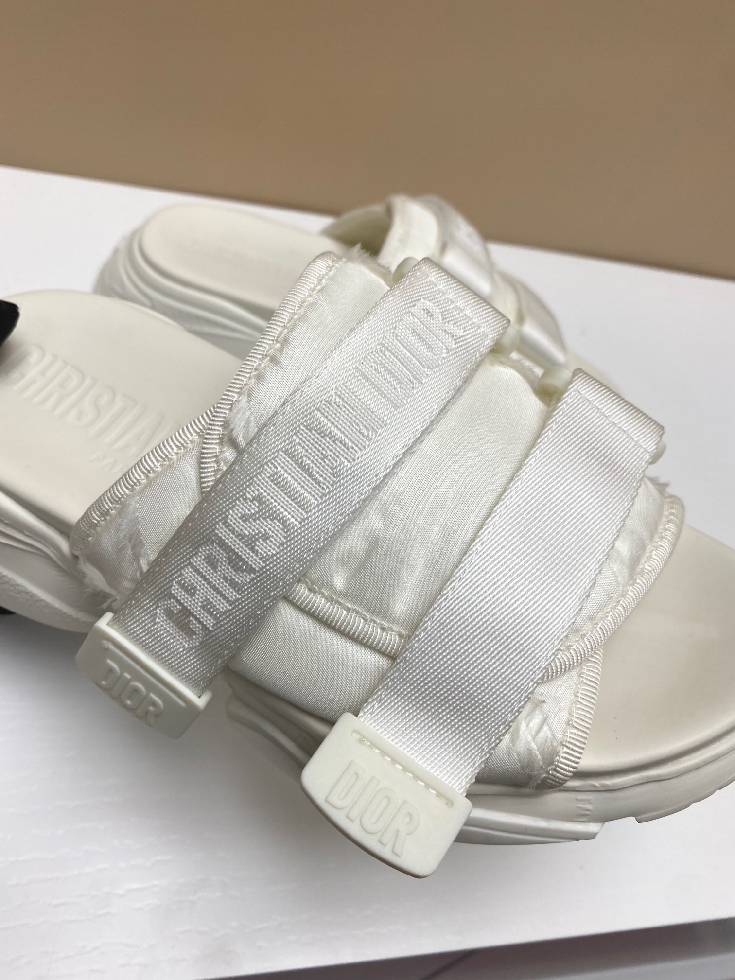 D*or slippers-5cm